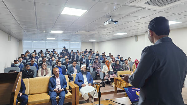 Seminar-Career-Growth-At-Bim-Photo-2