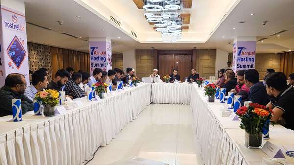 Corporate-7Th-Annual-Hosting-Summit-Photo-1