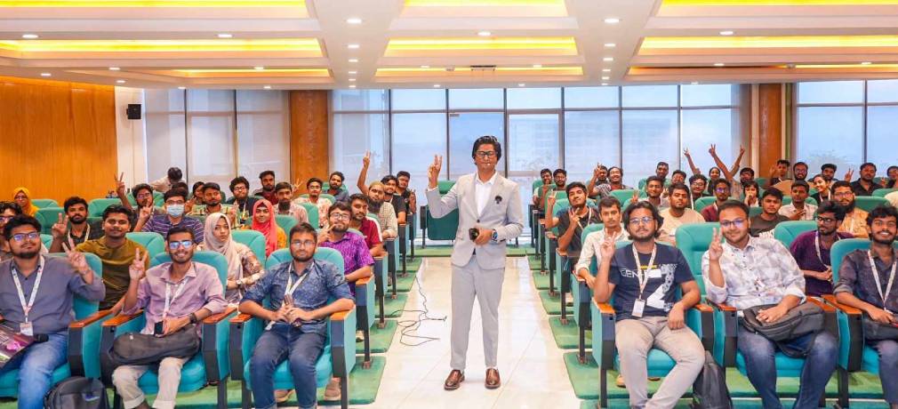 আলফা নেটের উদ্যোগে  ড্যাফোডিল ইন্টারন্যাশনাল ইউনিভার্সিটি তে Artificial Intelligence - AI Career ও উচ্চশিক্ষাবিষয়ক সেমিনার অনুষ্ঠিত